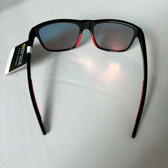 Body Glove Sunglasses Black Frame Style 10267627 100% UVA-UVB Lens Protection - Picture 4 of 5